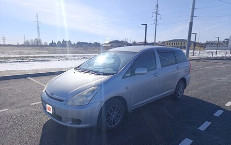 Toyota Wish II, 2003 год, 650 000 рублей, 2 фотография