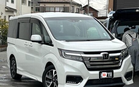 Honda Stepwgn IV, 2020 год, 1 930 000 рублей, 1 фотография