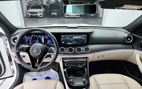 Mercedes-Benz E-Класс, 2022 год, 4 600 011 рублей, 5 фотография
