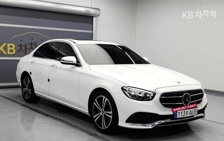 Mercedes-Benz E-Класс, 2022 год, 4 600 011 рублей, 3 фотография