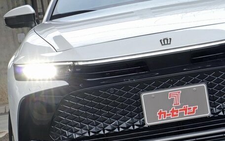 Toyota Crown, 2023 год, 5 000 000 рублей, 3 фотография