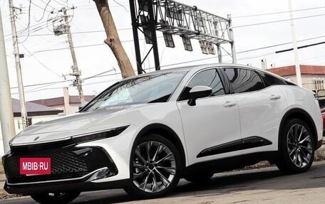 Toyota Crown, 2023 год, 5 000 000 рублей, 6 фотография