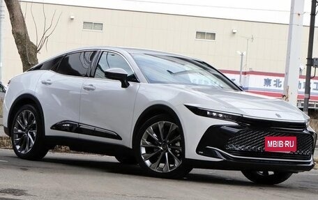 Toyota Crown, 2023 год, 5 000 000 рублей, 10 фотография