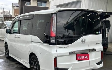 Honda Stepwgn IV, 2020 год, 1 930 000 рублей, 3 фотография