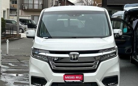 Honda Stepwgn IV, 2020 год, 1 930 000 рублей, 2 фотография