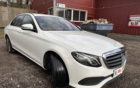 Mercedes-Benz E-Класс, 2016 год, 2 750 000 рублей, 2 фотография