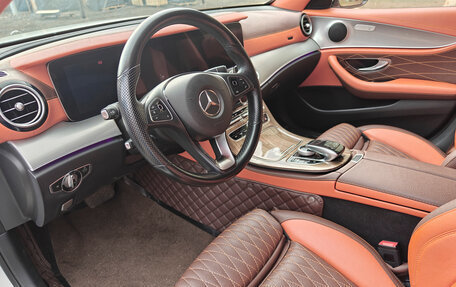 Mercedes-Benz E-Класс, 2016 год, 2 750 000 рублей, 18 фотография