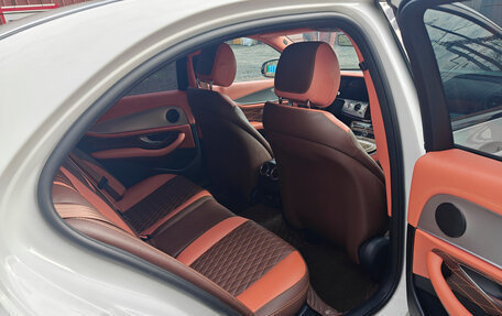 Mercedes-Benz E-Класс, 2016 год, 2 750 000 рублей, 23 фотография
