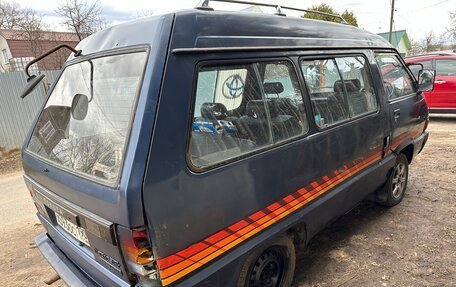 Toyota Town Ace III, 1985 год, 100 000 рублей, 4 фотография