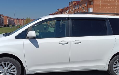 Toyota Sienna III, 2010 год, 2 200 000 рублей, 4 фотография
