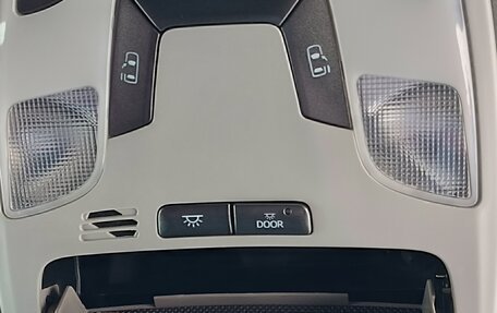 Toyota Sienna III, 2010 год, 2 200 000 рублей, 17 фотография