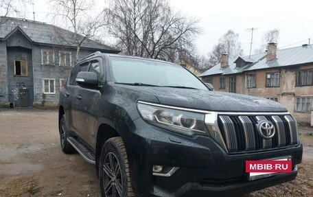 Toyota Land Cruiser Prado 150 рестайлинг 2, 2019 год, 5 200 000 рублей, 3 фотография
