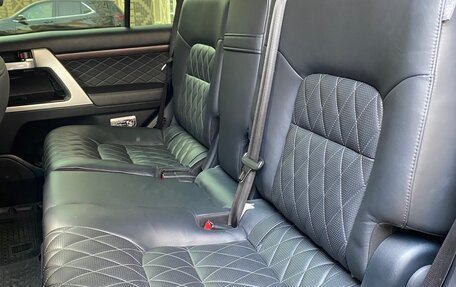 Toyota Land Cruiser 200, 2017 год, 7 600 000 рублей, 14 фотография