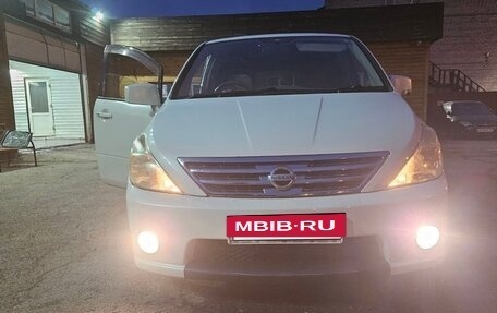 Nissan Presage II, 2003 год, 630 000 рублей, 13 фотография