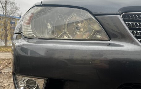 Lexus IS II рестайлинг 2, 1999 год, 930 000 рублей, 10 фотография