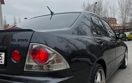 Lexus IS II рестайлинг 2, 1999 год, 930 000 рублей, 7 фотография
