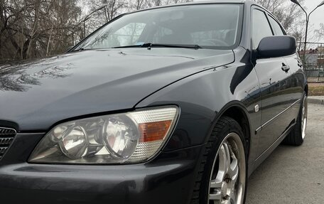 Lexus IS II рестайлинг 2, 1999 год, 930 000 рублей, 5 фотография
