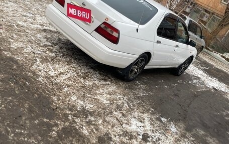 Nissan Bluebird XI, 2001 год, 330 000 рублей, 6 фотография