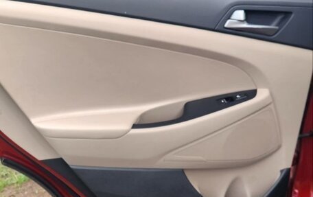 Hyundai Tucson III, 2018 год, 2 350 000 рублей, 13 фотография