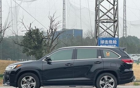 Toyota Highlander III, 2021 год, 3 904 000 рублей, 8 фотография