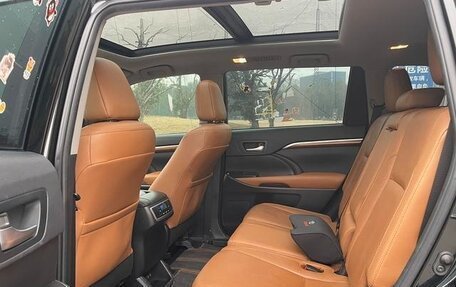 Toyota Highlander III, 2021 год, 3 904 000 рублей, 16 фотография