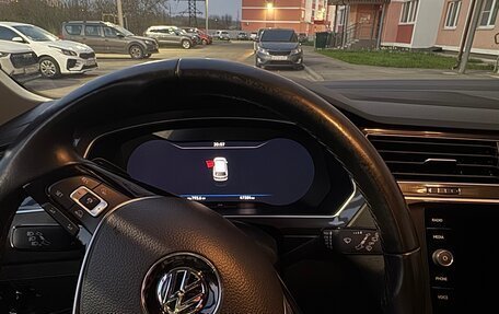 Volkswagen Tiguan II, 2018 год, 3 950 000 рублей, 2 фотография