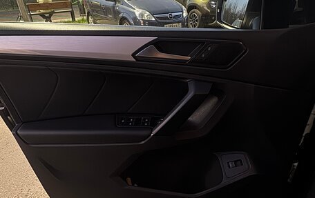 Volkswagen Tiguan II, 2018 год, 3 950 000 рублей, 12 фотография