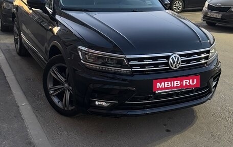 Volkswagen Tiguan II, 2018 год, 3 950 000 рублей, 10 фотография