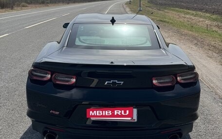 Chevrolet Camaro VI, 2022 год, 3 400 000 рублей, 3 фотография
