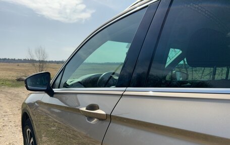 Volkswagen Tiguan II, 2018 год, 2 150 000 рублей, 1 фотография