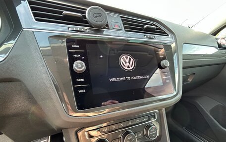 Volkswagen Tiguan II, 2018 год, 2 150 000 рублей, 15 фотография