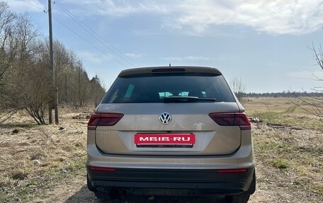 Volkswagen Tiguan II, 2018 год, 2 150 000 рублей, 13 фотография