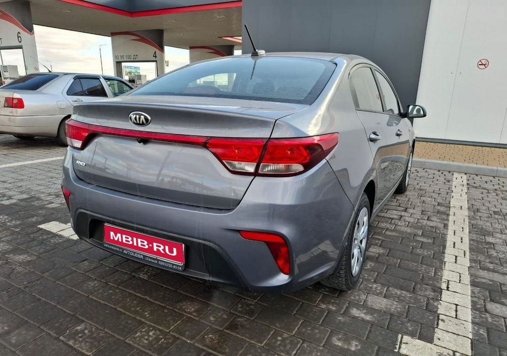 KIA Rio, 2018 год, 1 350 000 рублей, 3 фотография