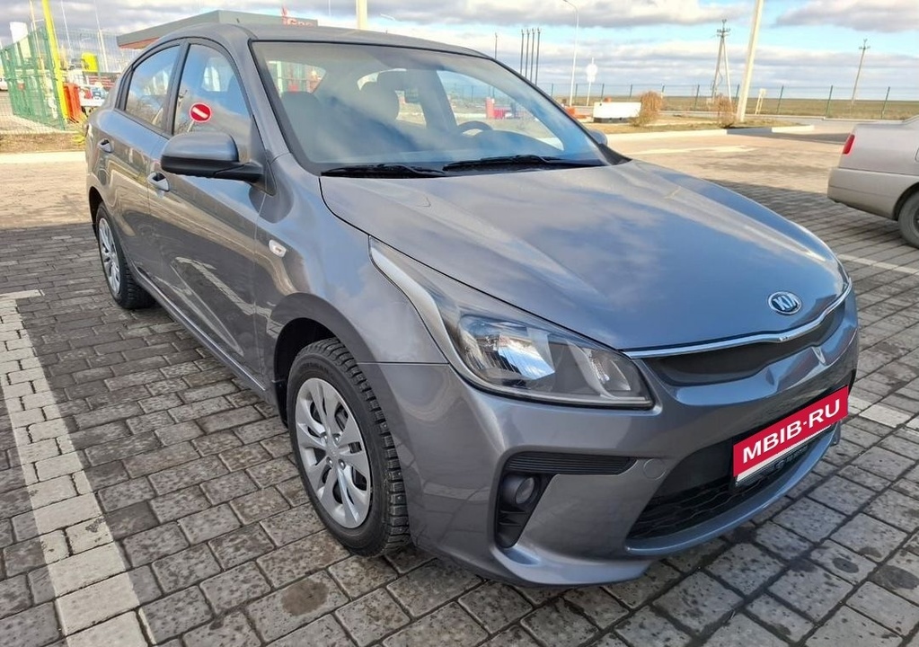 KIA Rio, 2018 год, 1 350 000 рублей, 2 фотография