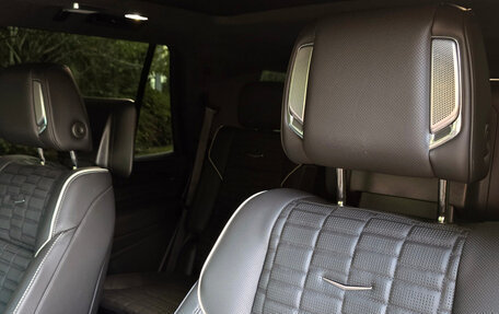 Cadillac Escalade V, 2023 год, 13 290 000 рублей, 9 фотография