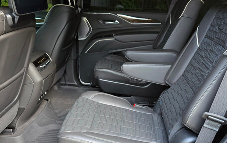 Cadillac Escalade V, 2023 год, 13 290 000 рублей, 12 фотография