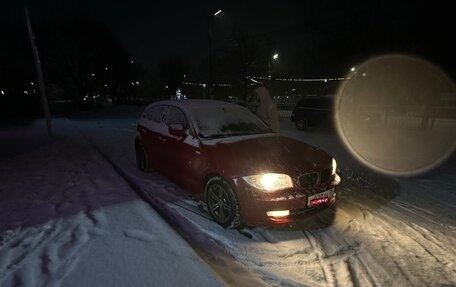 BMW 1 серия, 2010 год, 550 000 рублей, 1 фотография