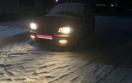 BMW 1 серия, 2010 год, 550 000 рублей, 4 фотография