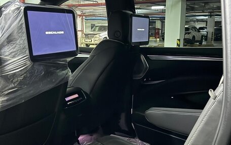 Cadillac Escalade V, 2025 год, 24 200 000 рублей, 13 фотография