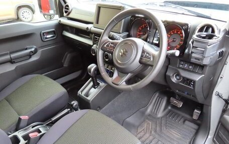 Suzuki Jimny, 2022 год, 1 978 000 рублей, 10 фотография