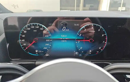 Mercedes-Benz GLA, 2022 год, 2 600 000 рублей, 15 фотография