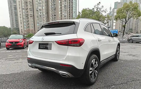 Mercedes-Benz GLA, 2022 год, 2 600 000 рублей, 9 фотография
