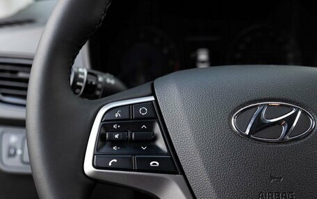Hyundai Solaris II рестайлинг, 2020 год, 1 755 000 рублей, 12 фотография