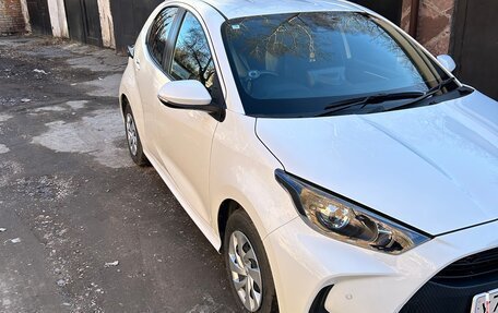 Toyota Yaris, 2020 год, 1 150 000 рублей, 4 фотография