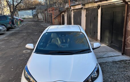 Toyota Yaris, 2020 год, 1 150 000 рублей, 3 фотография
