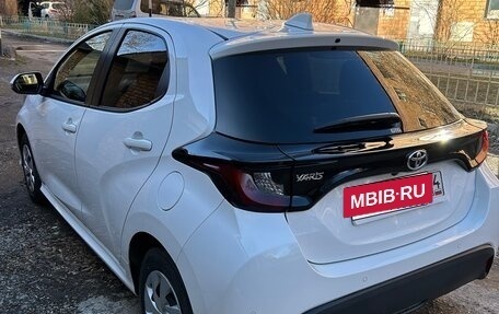Toyota Yaris, 2020 год, 1 150 000 рублей, 6 фотография
