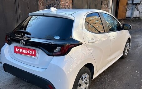 Toyota Yaris, 2020 год, 1 150 000 рублей, 8 фотография