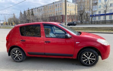 Dacia Sandero I, 2009 год, 400 000 рублей, 3 фотография