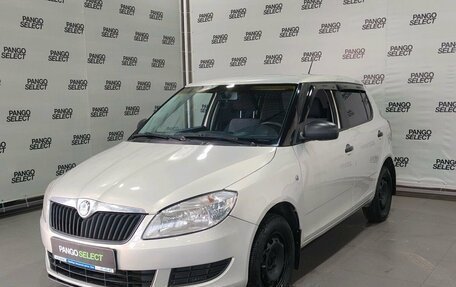 Skoda Fabia II, 2012 год, 586 000 рублей, 2 фотография