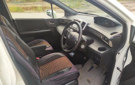 Honda Freed I, 2010 год, 715 000 рублей, 4 фотография